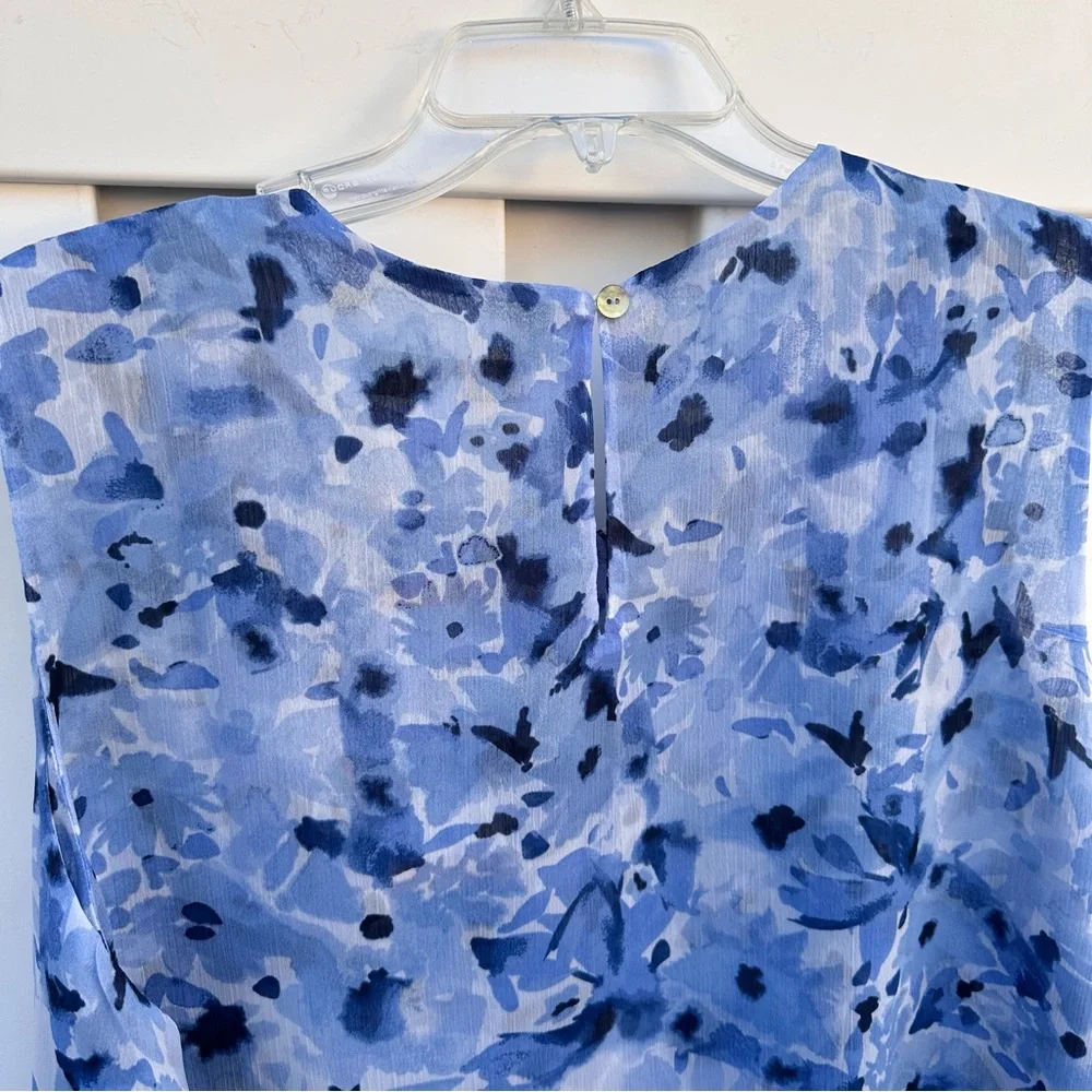 Cristina B Floral Sleeveless Top Blouse NWT
